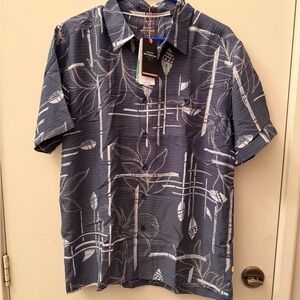 Quiksilver waterman comfort fit men’s aloha Hawaiian shirt nwt s small
